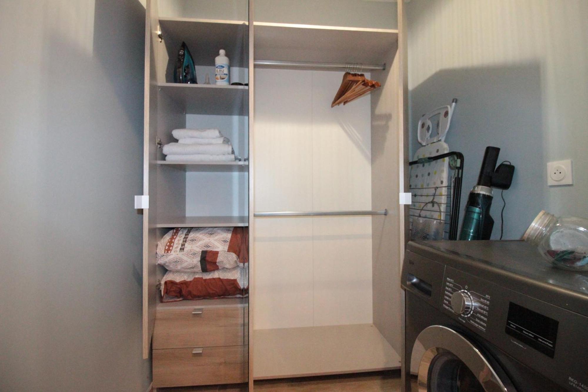 Luxury Studio, Rez De Chaussee, Parking Prive Video Surveillance, Canape Haute Qualite Convertible Couchage 2 Personnes, Centre Ville Proche, Restaurant, Boulangerie 2 Minutes A Pied, Terrasse - 800Metre Carre De Terrain - Gere Par Presta-Zen'Service Verdun-sur-Meuse Buitenkant foto